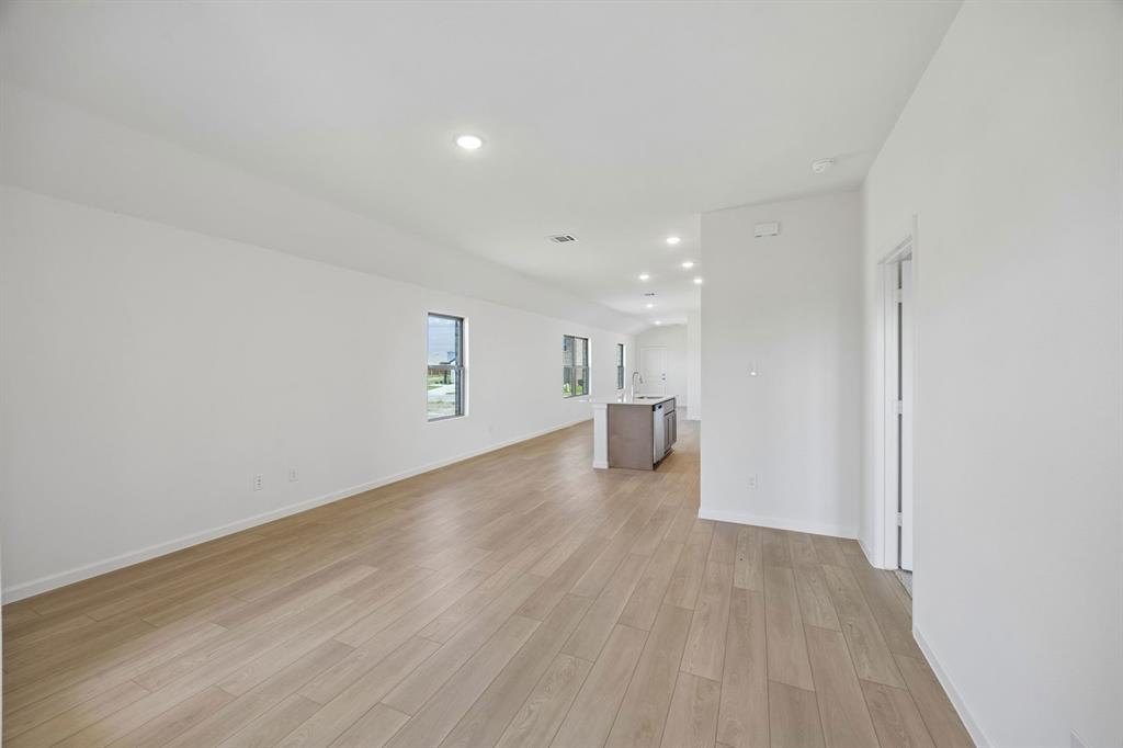 831 Hillcrest Bouvelard Property Photo 12
