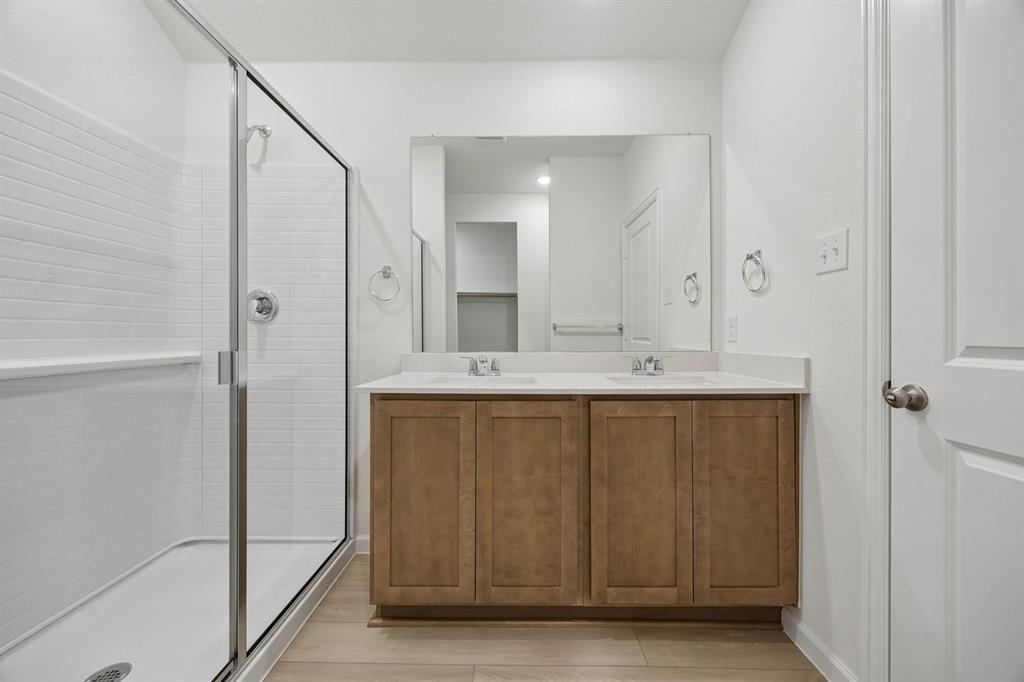 831 Hillcrest Bouvelard Property Photo 18