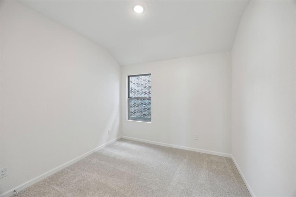 831 Hillcrest Bouvelard Property Photo 20