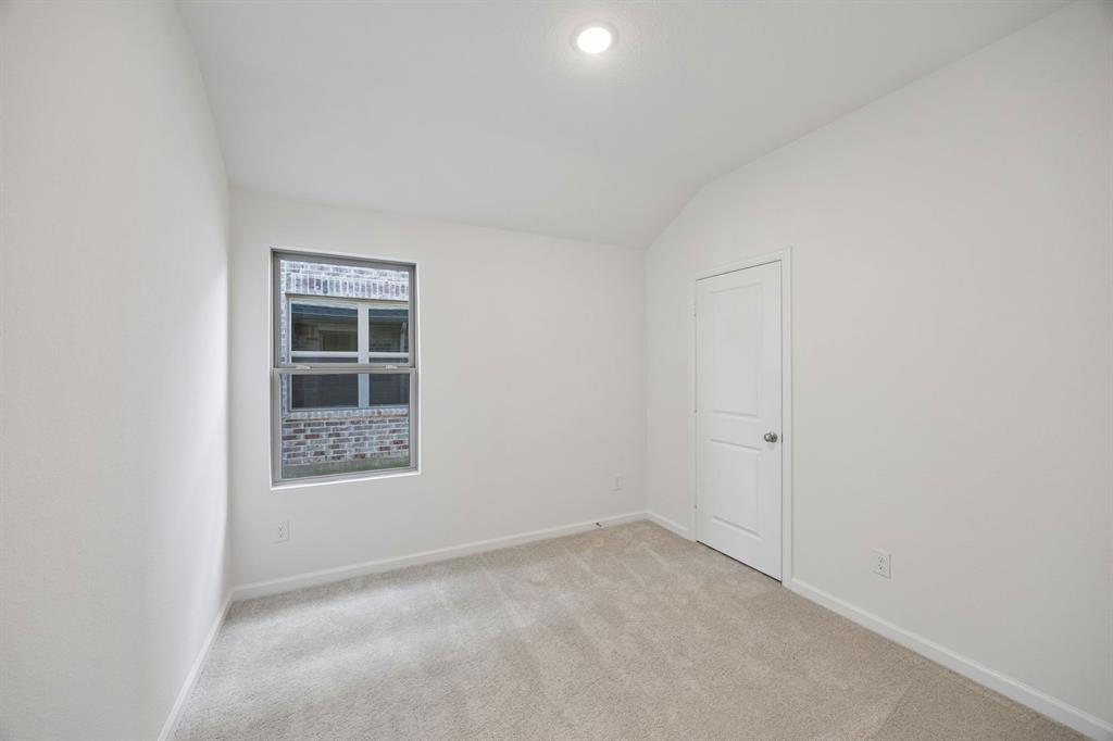 831 Hillcrest Bouvelard Property Photo 22