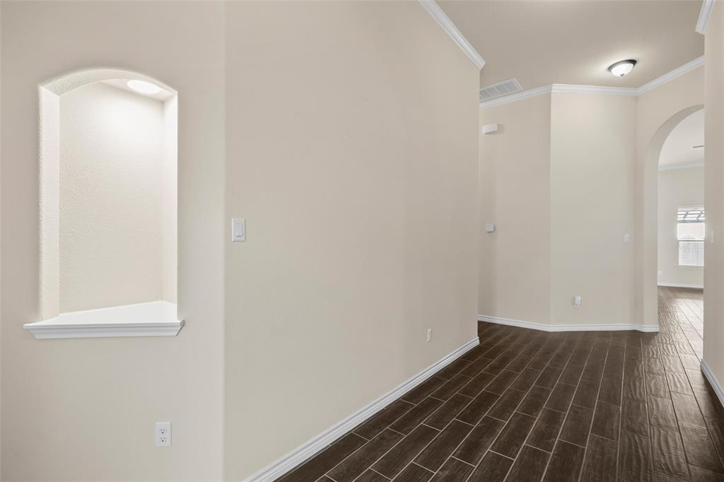 1201 Drummond Circle Property Photo 6