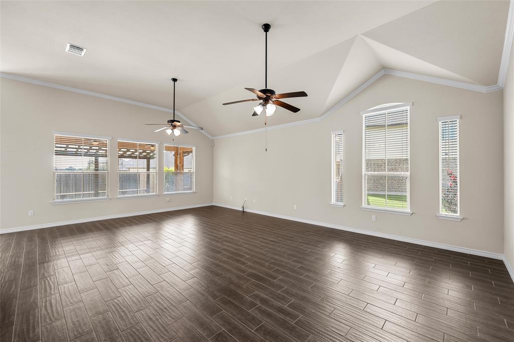 1201 Drummond Circle Property Photo 7