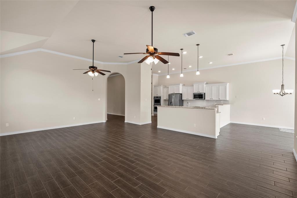 1201 Drummond Circle Property Photo 8