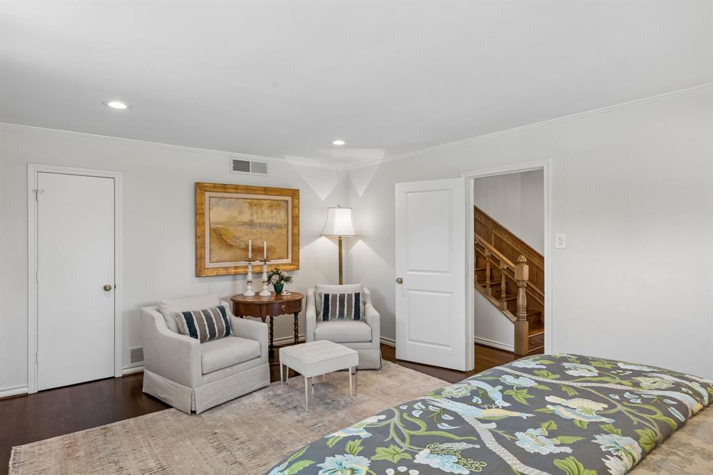 6829 Midcrest Drive Property Photo 25