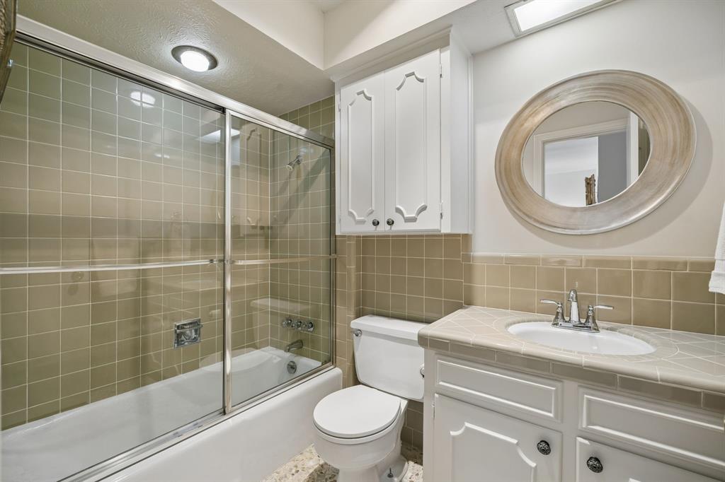 6829 Midcrest Drive Property Photo 28
