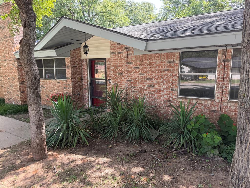 504 Austin Drive Property Photo 4