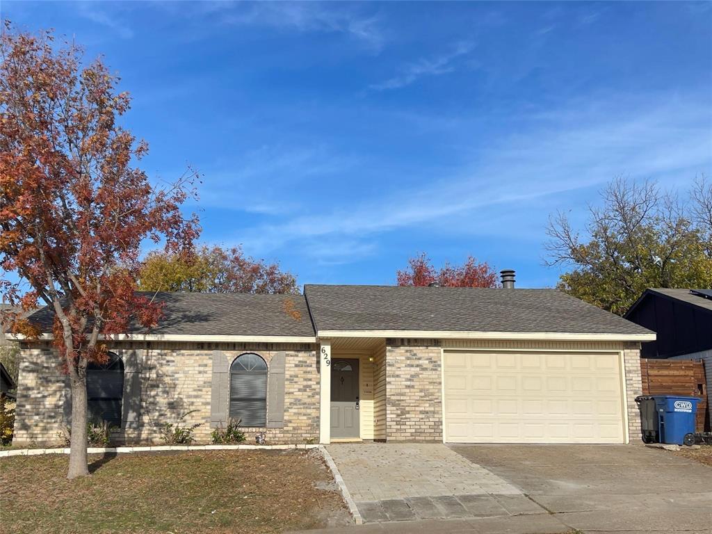 629 Wandering Way Drive Property Photo 1