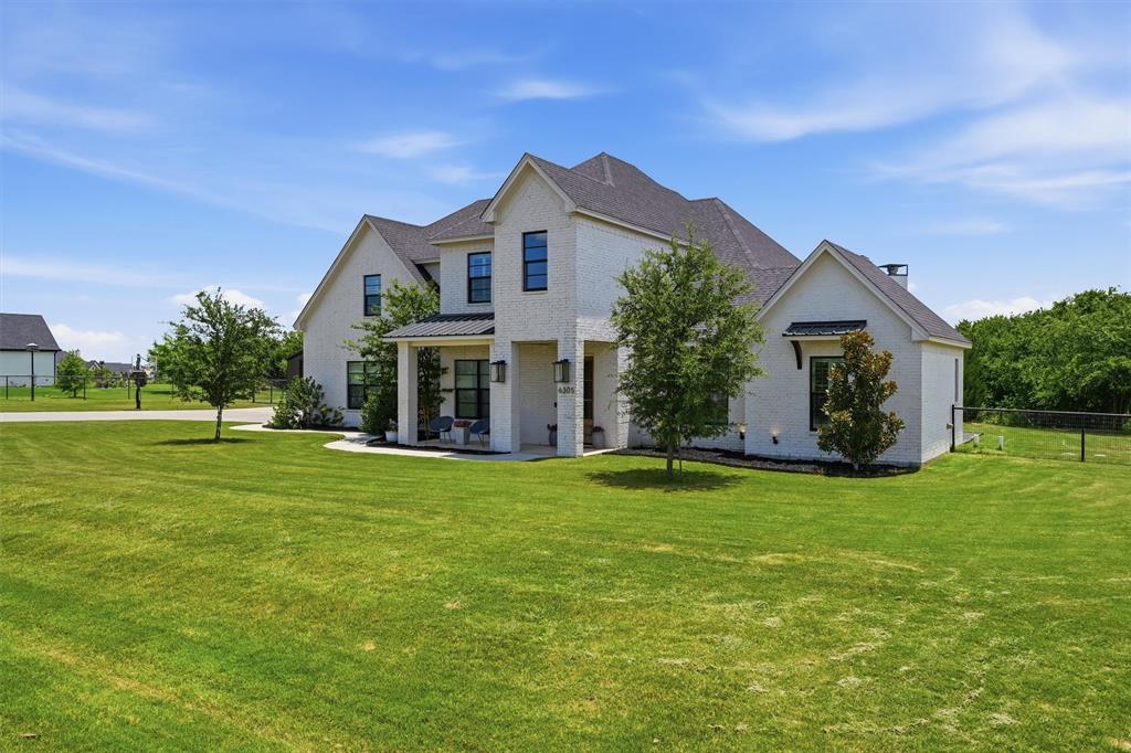 6305 Ursa Way Property Photo 4