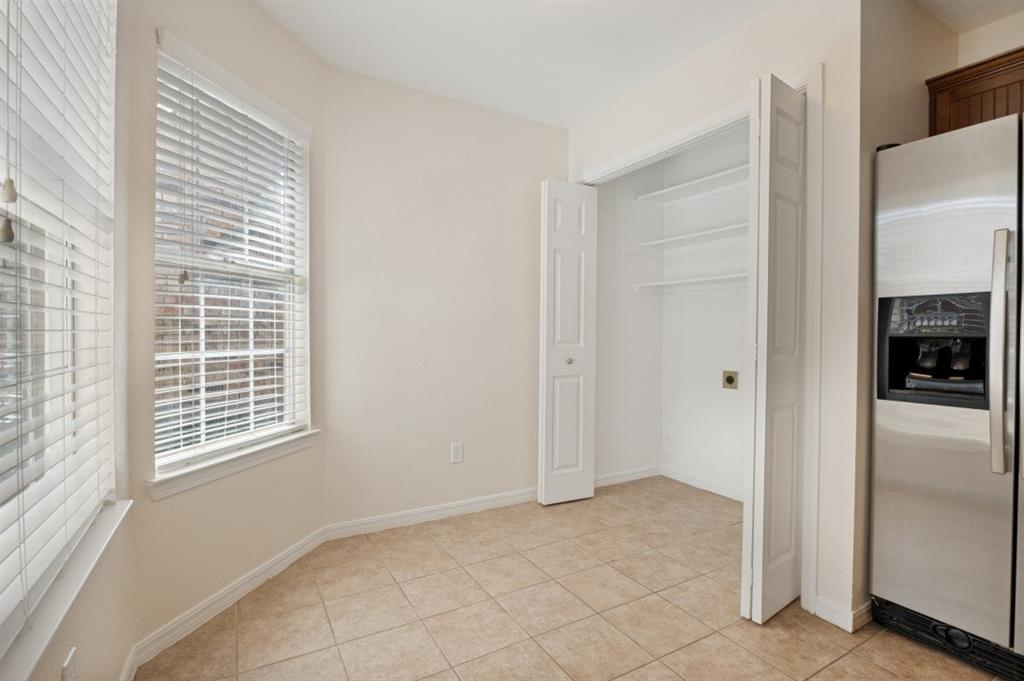 18131 Whispering Gables Lane Property Photo 14