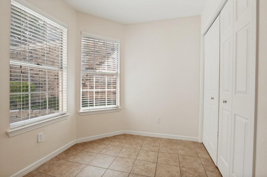 18131 Whispering Gables Lane Property Photo 24