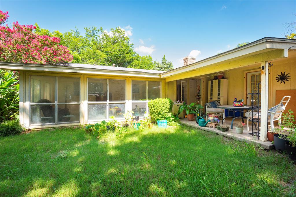 9170 Dogwood Street Property Photo 1