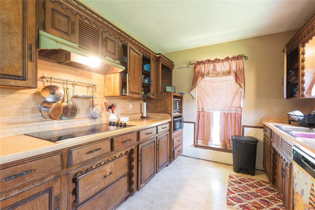 9170 Dogwood Street Property Photo 12