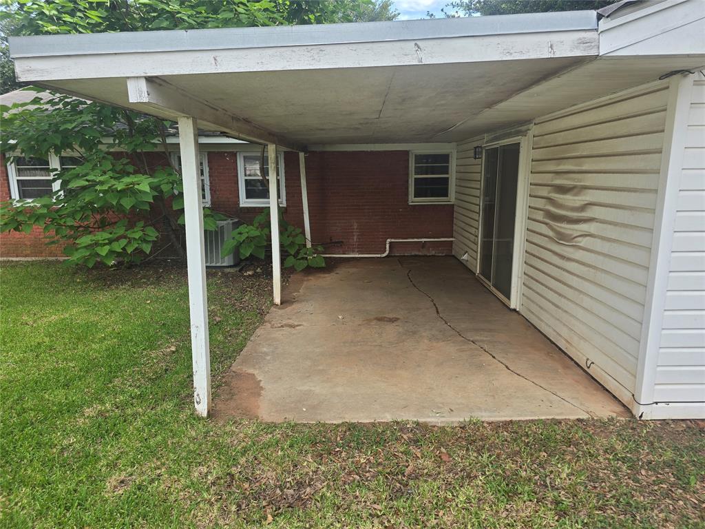 2615 Ormond Place Property Photo 5