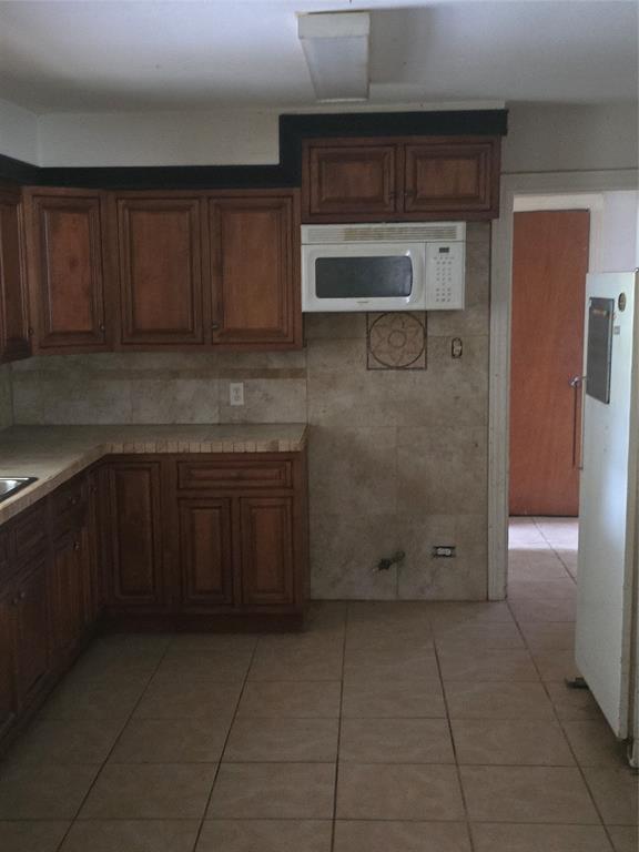 2615 Ormond Place Property Photo 8