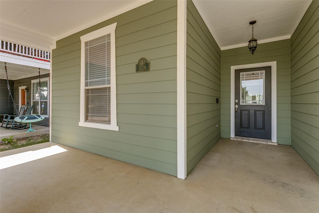 9128 Greene Drive Property Photo 3