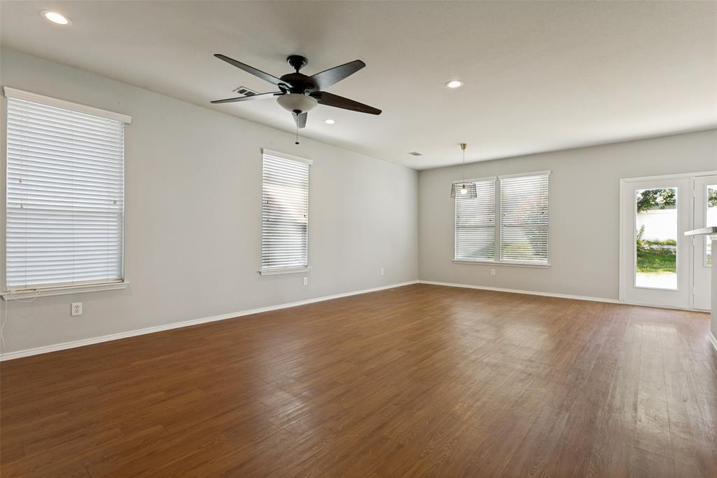 9128 Greene Drive Property Photo 5