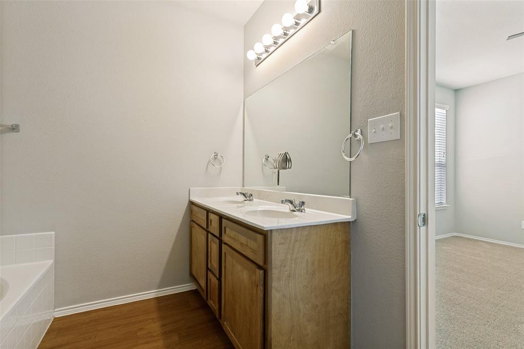 9128 Greene Drive Property Photo 18