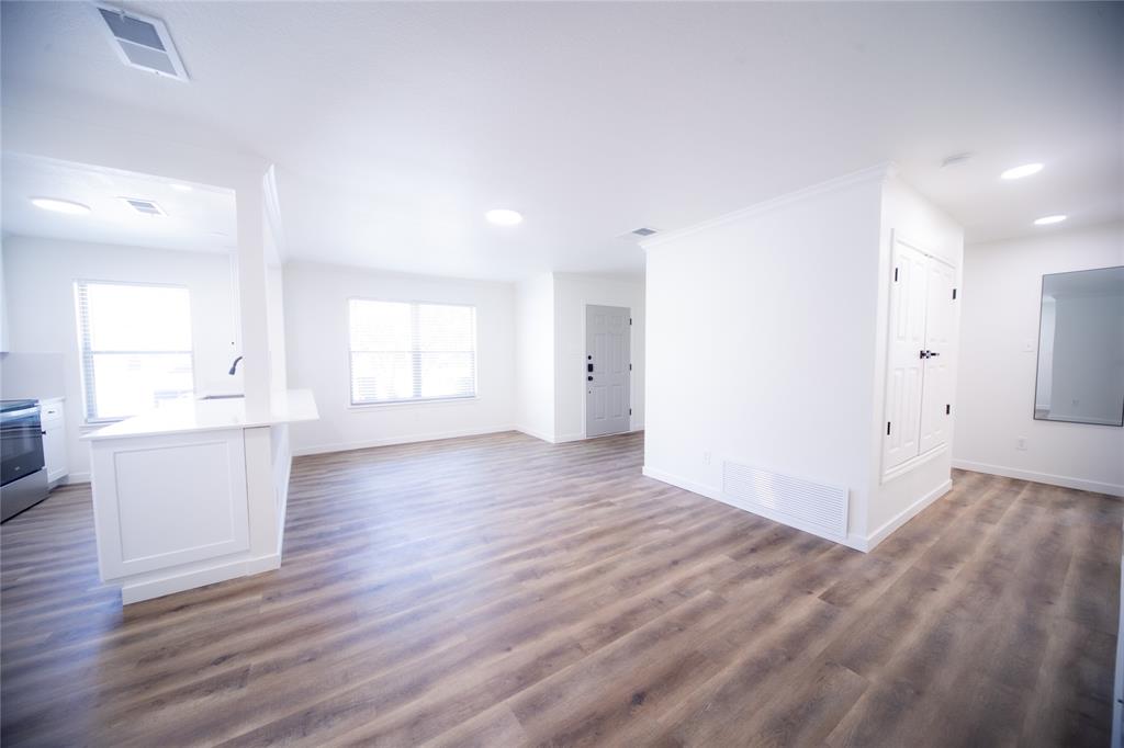 3233 S University Drive Property Photo 12