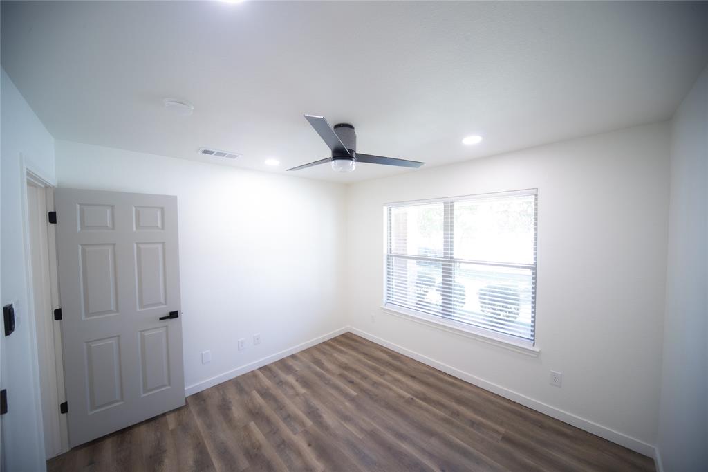 3233 S University Drive Property Photo 19
