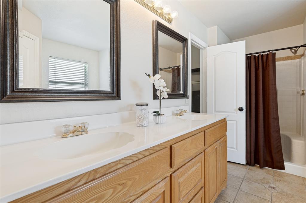 521 Wild Springs Drive Property Photo 6