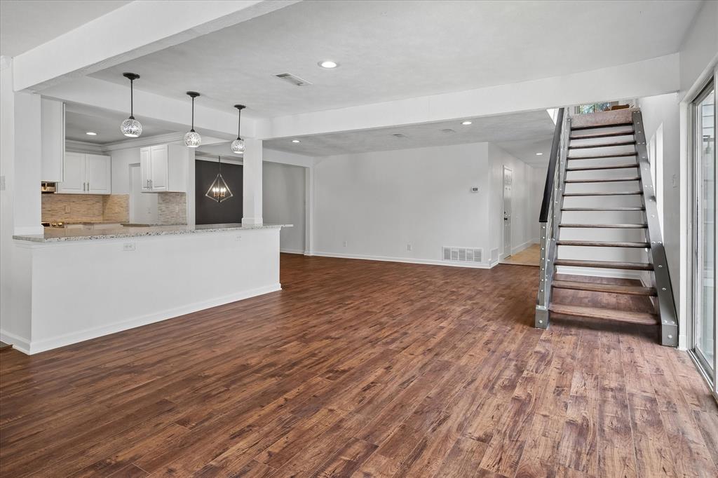 6506 Kathleen Court Property Photo 10