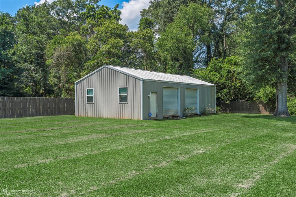 2260 4th Street Property Photo 4