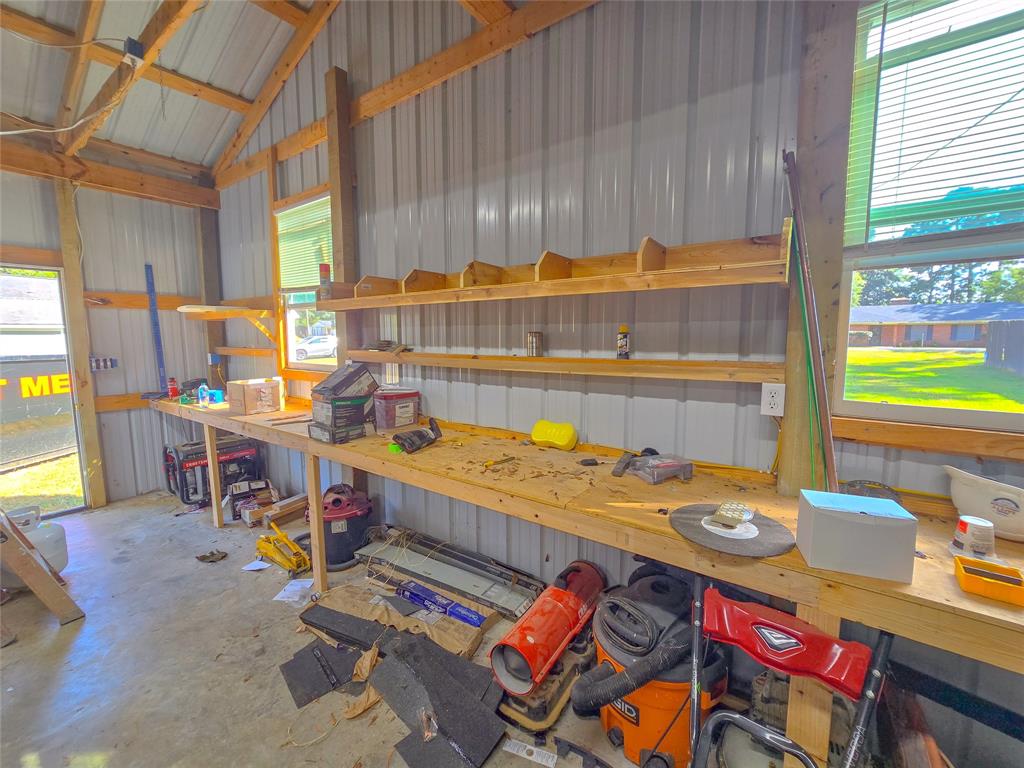 2260 4th Street Property Photo 5