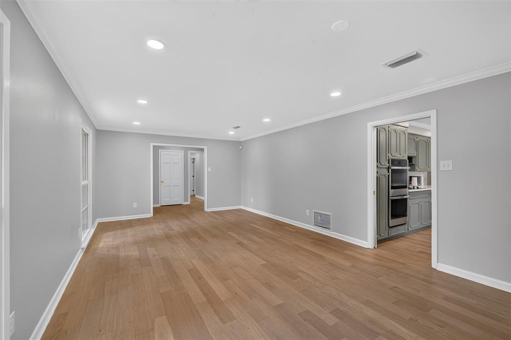 6036 River Road Property Photo 5