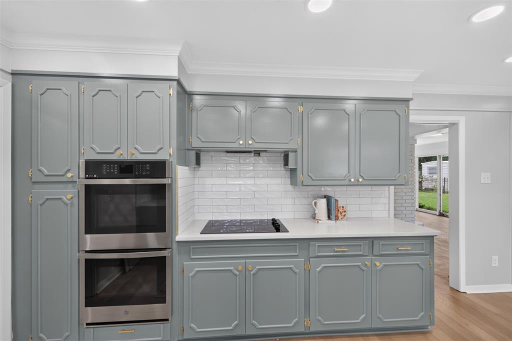 6036 River Road Property Photo 10
