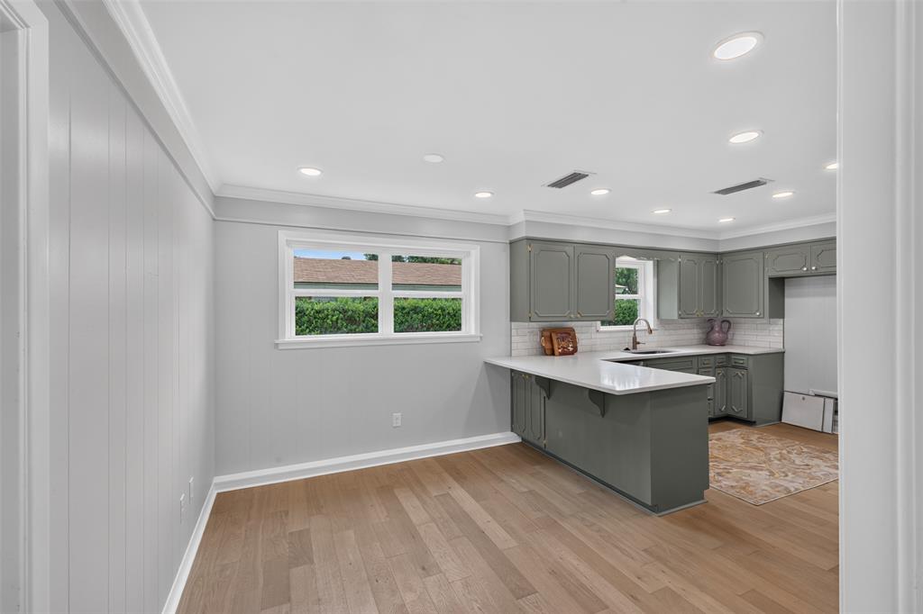 6036 River Road Property Photo 12