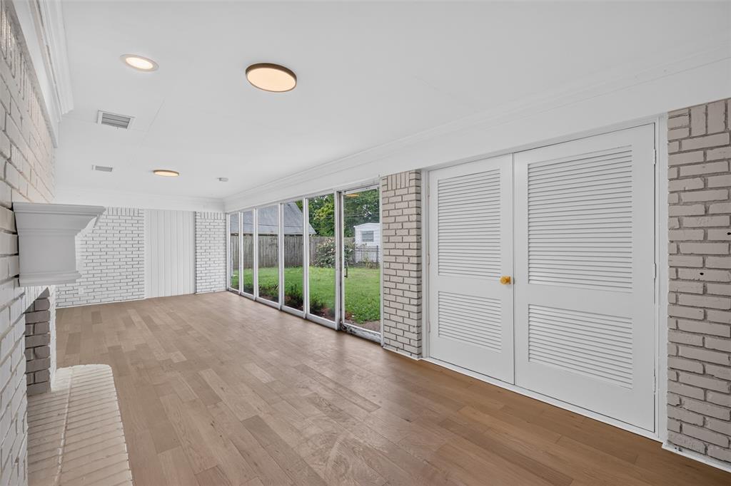 6036 River Road Property Photo 15