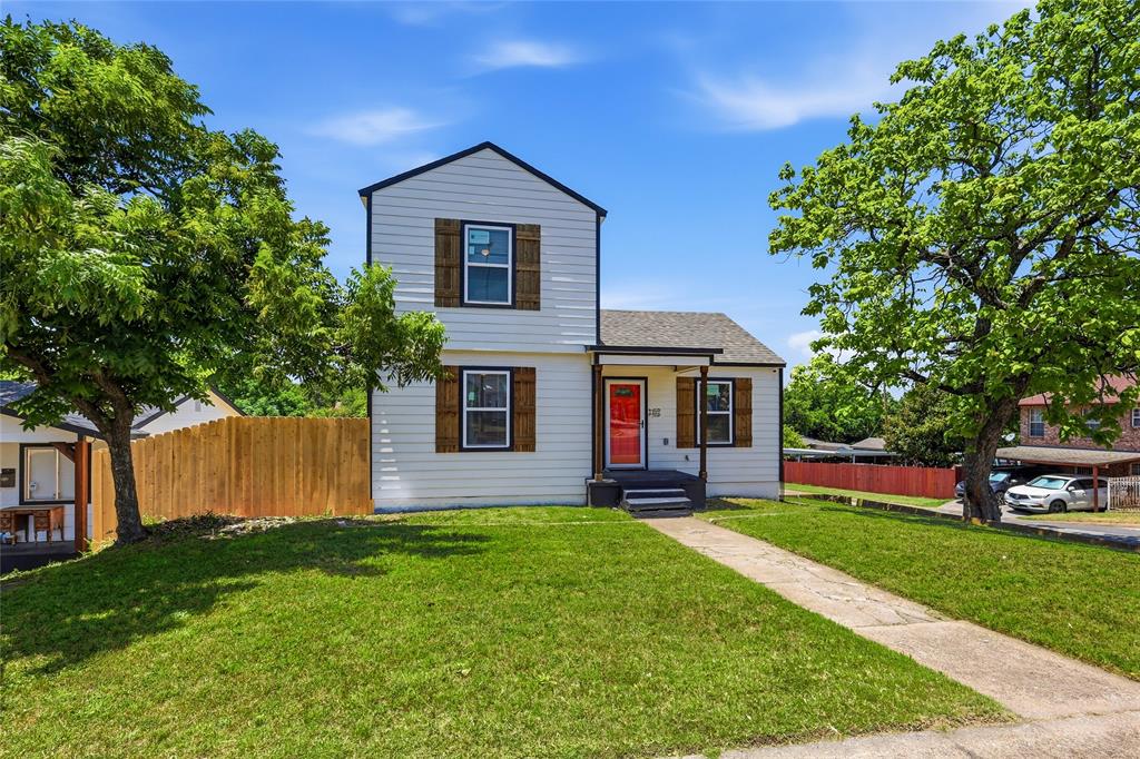 1403 S Marsalis Avenue Property Photo 1