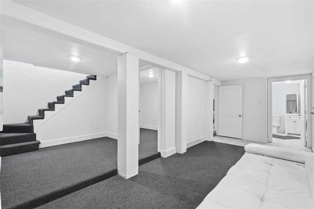 1403 S Marsalis Avenue Property Photo 19