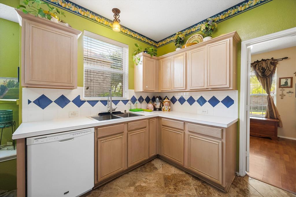 6409 Hawthorne Cove Property Photo 16