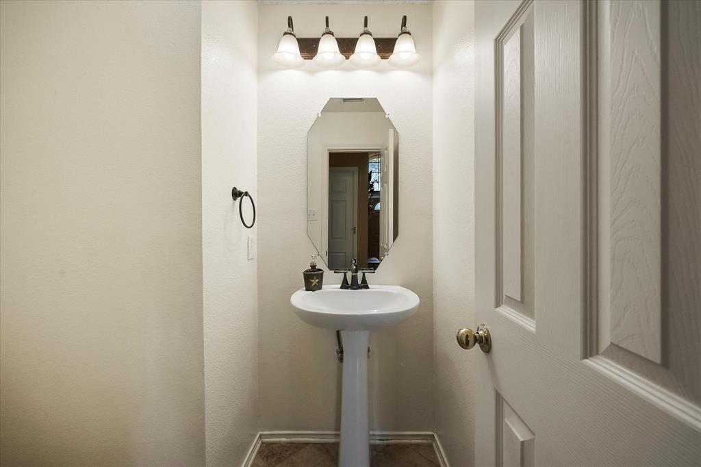 6409 Hawthorne Cove Property Photo 21