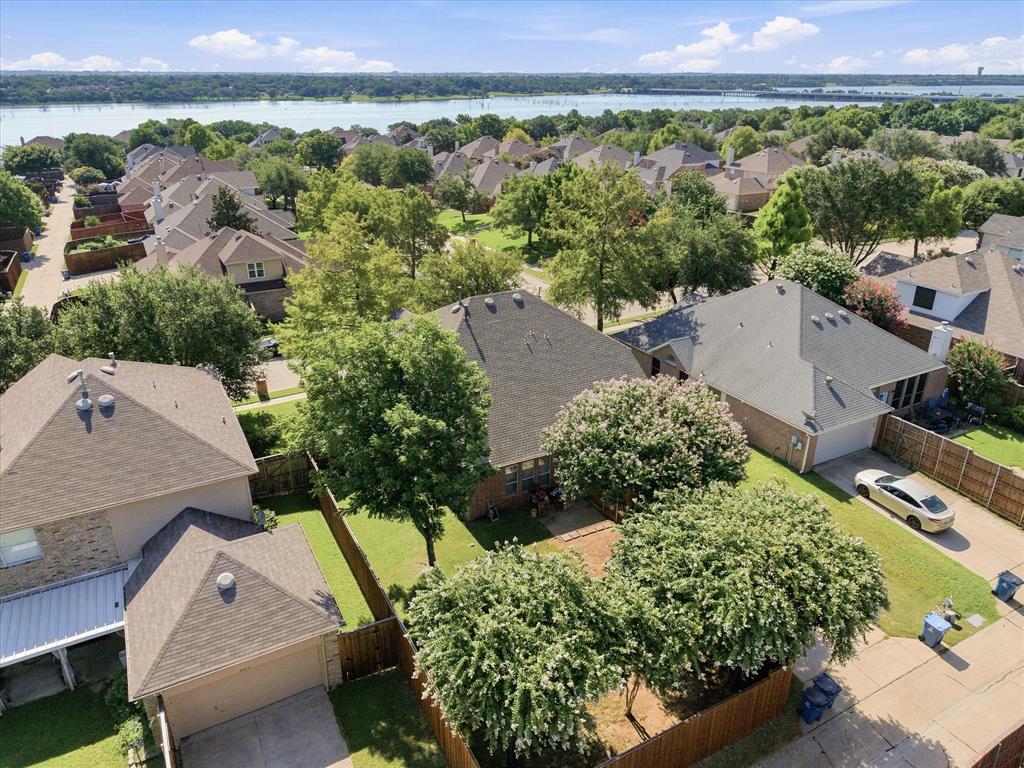 6409 Hawthorne Cove Property Photo 34