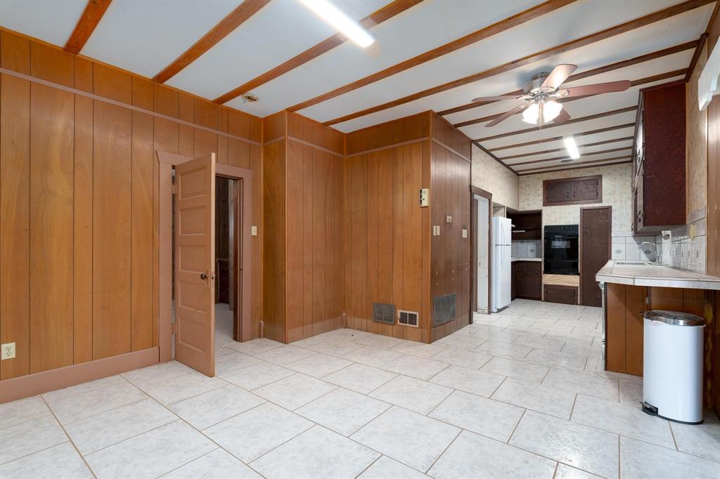 403 N Plano Avenue Property Photo 9
