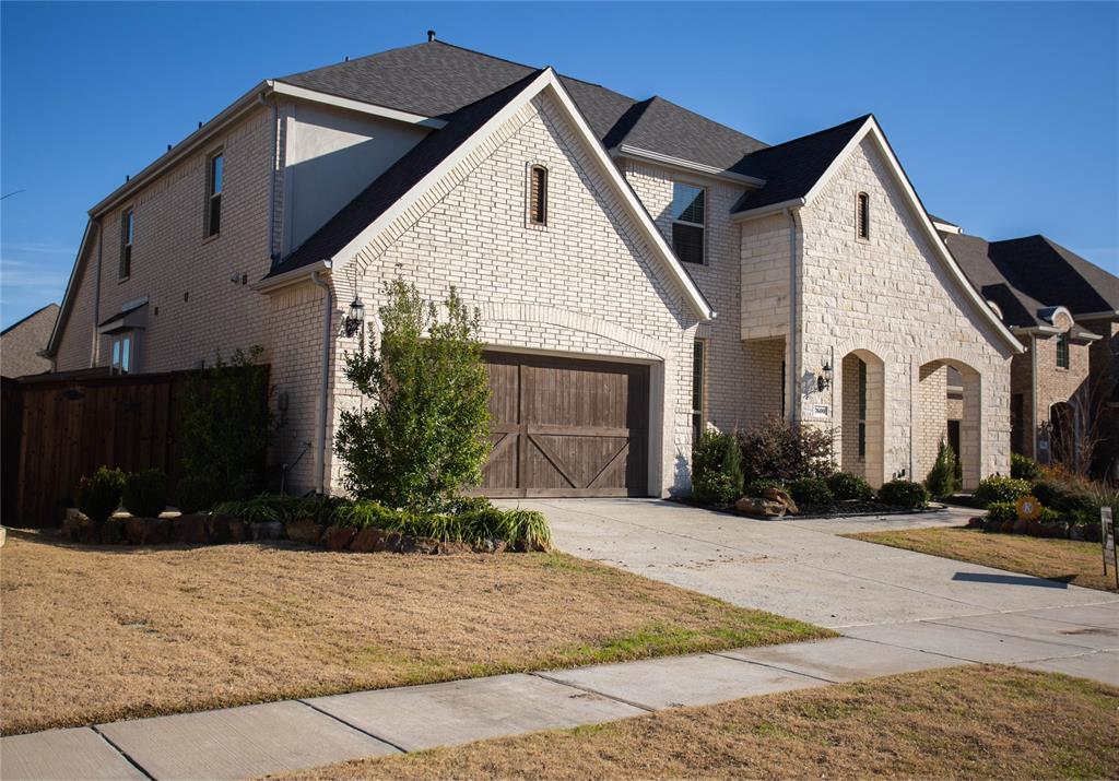 7600 Clear Rapids Drive Property Photo 3
