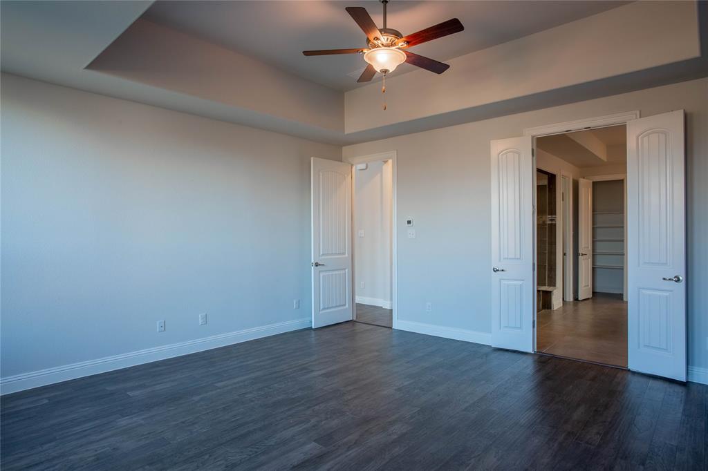 7600 Clear Rapids Drive Property Photo 22
