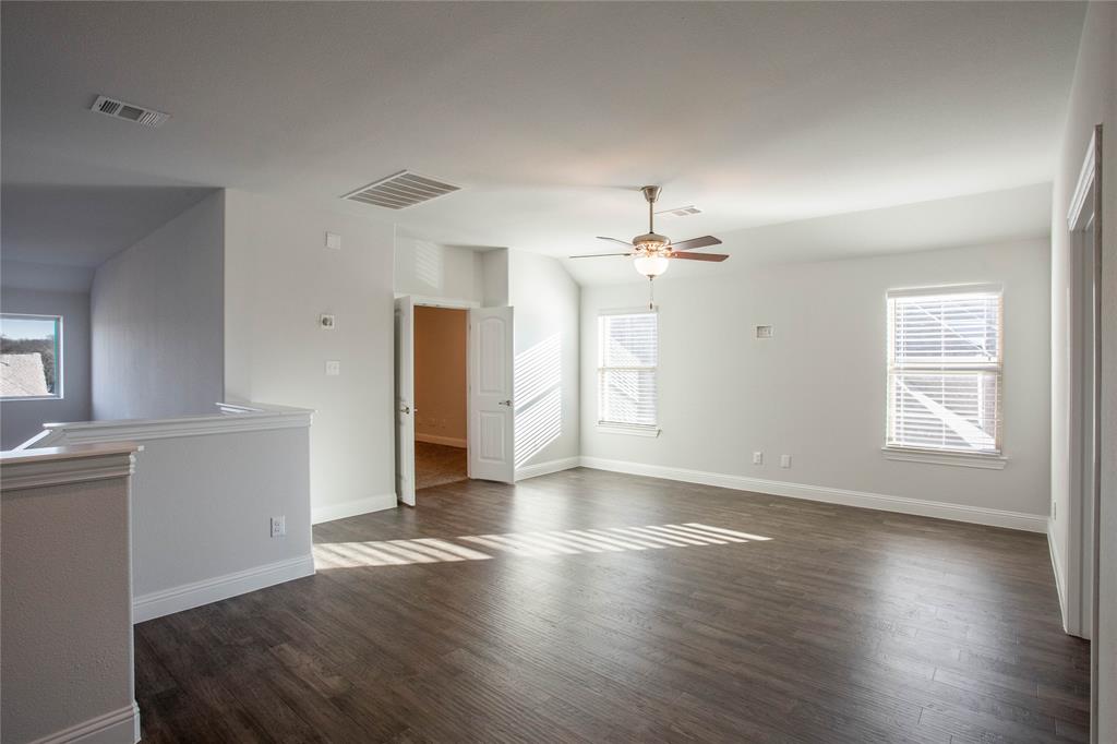7600 Clear Rapids Drive Property Photo 24
