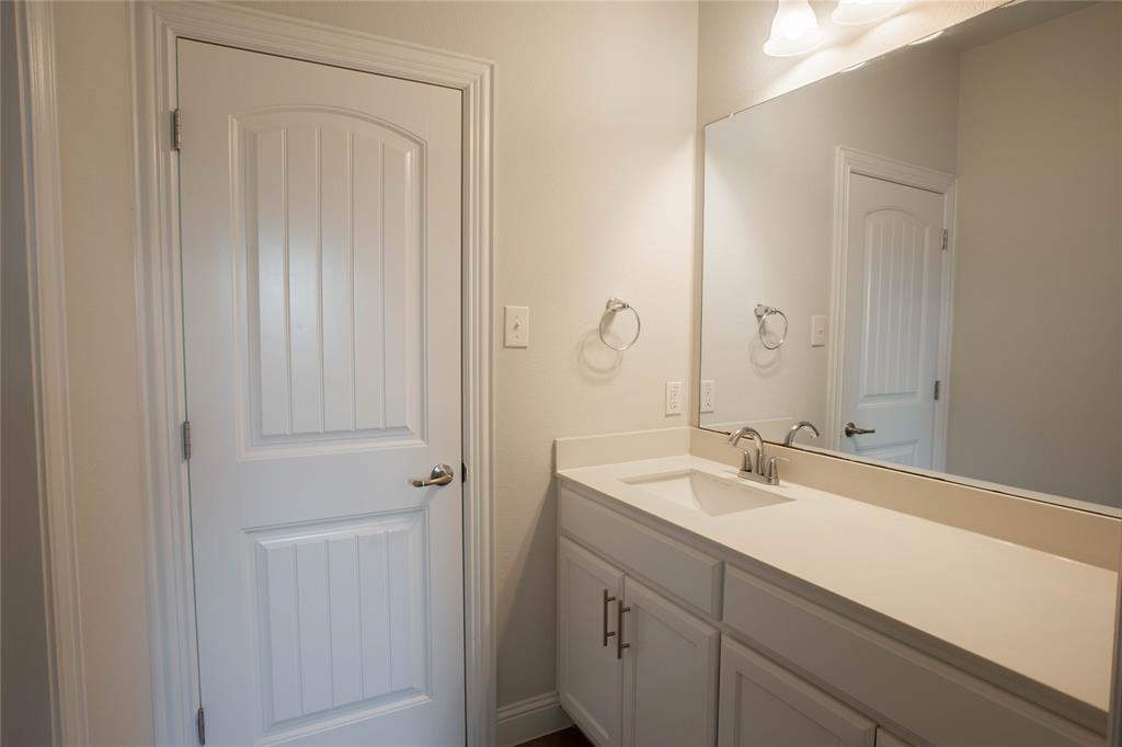 7600 Clear Rapids Drive Property Photo 31