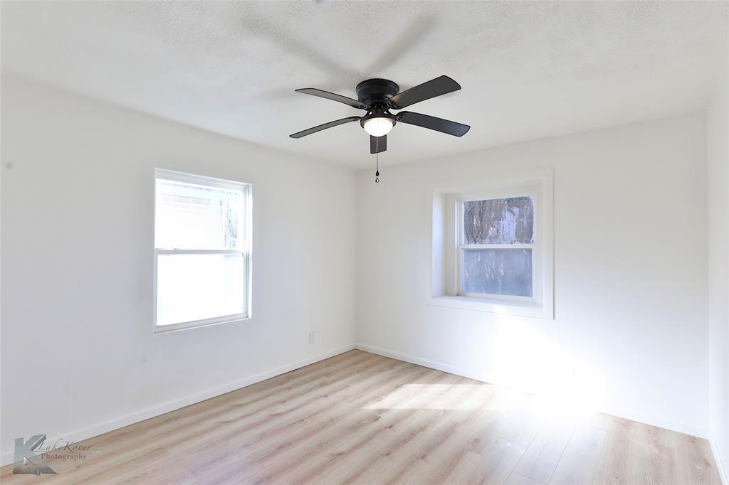 925 S Bowie Drive Property Photo 19