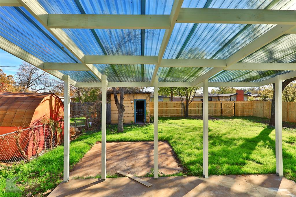 925 S Bowie Drive Property Photo 21