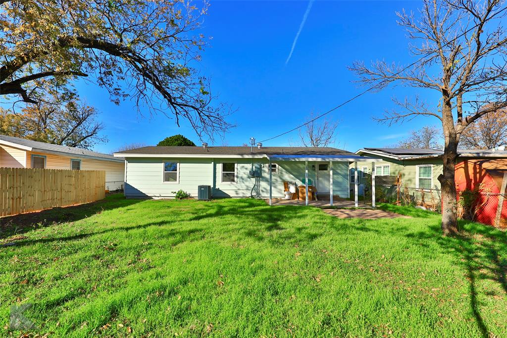 925 S Bowie Drive Property Photo 25