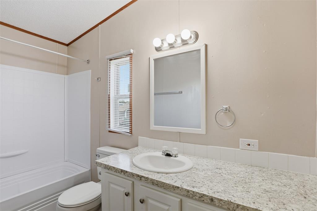 1408 Old Bridge Road Property Photo 17