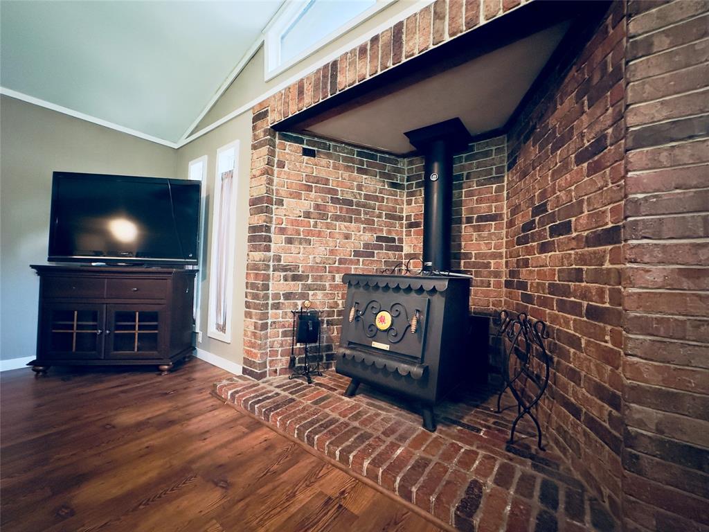 230 Scenic Loop Property Photo 7