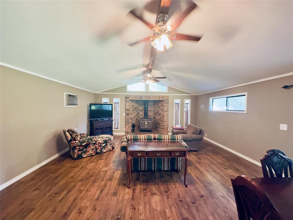 230 Scenic Loop Property Photo 10