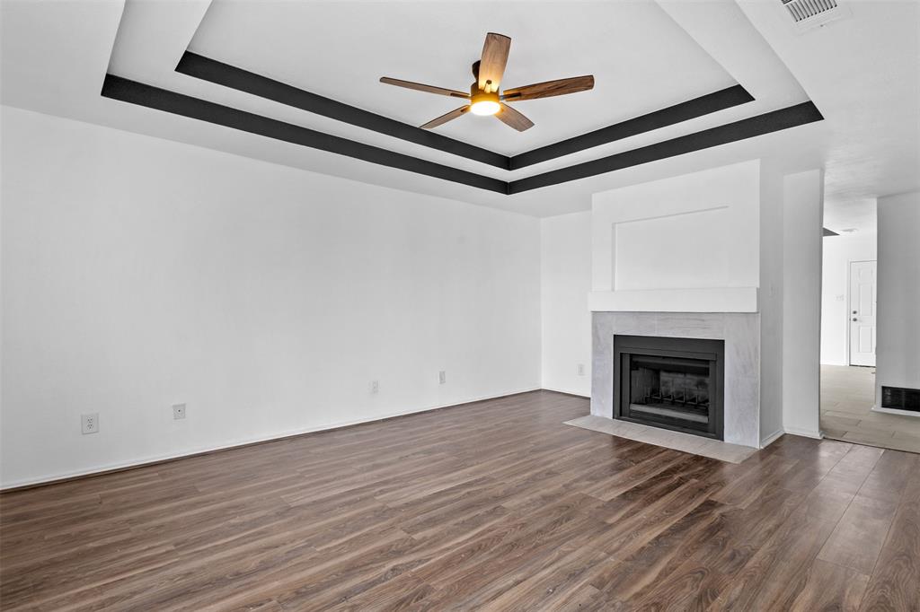 5349 Northridge Boulevard Property Photo 6