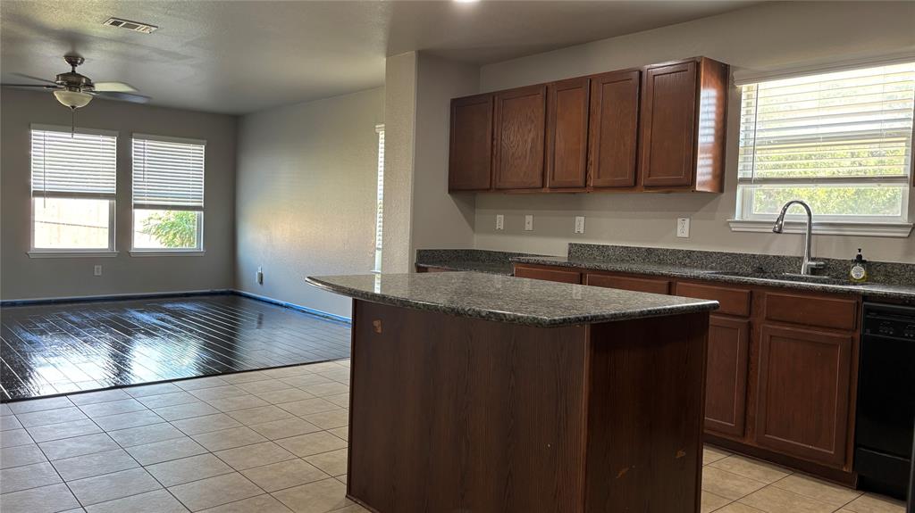 700 Swan Drive Property Photo 6