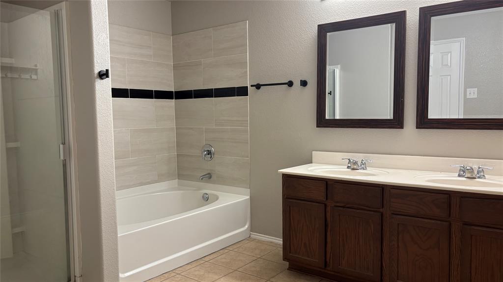 700 Swan Drive Property Photo 13